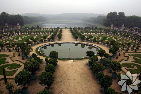  Versailles Sarayı Bahçeleri- Fransa